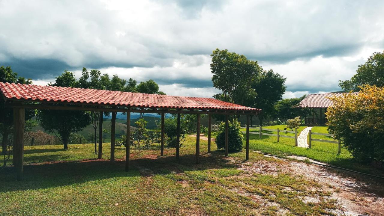 Villa Quinta Do Papagaio Pouso Alto Esterno foto